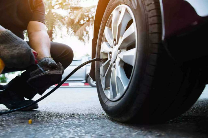Rekomendasi Tekanan Angin di Ban Mobil Berdasarkan Ukuran