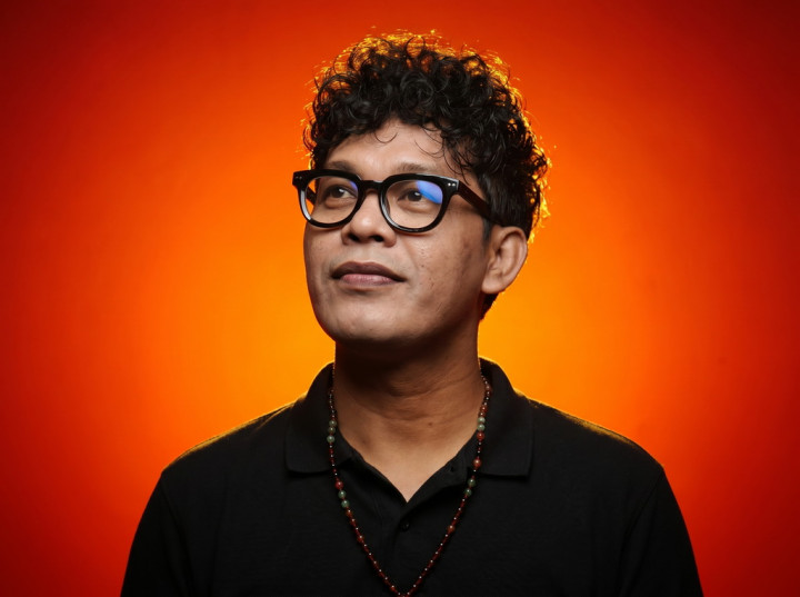 Satrio Alexa Berikan Agushafi Kisah Patah Hati di Lagu 