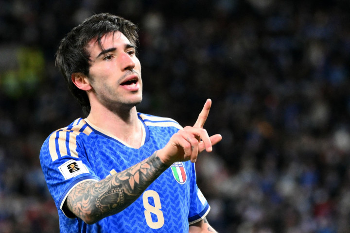 Spurs Tuntaskan Transfer Tonali dari Newcastle