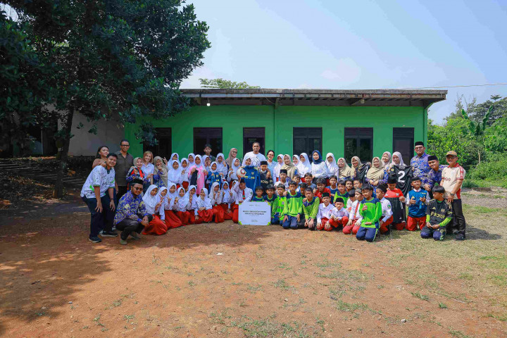 Marc Klok Foundation, Kenny Tete, dan Happy Hearts Indonesia Bantu Renovasi Sekolah di Bantar Gebang