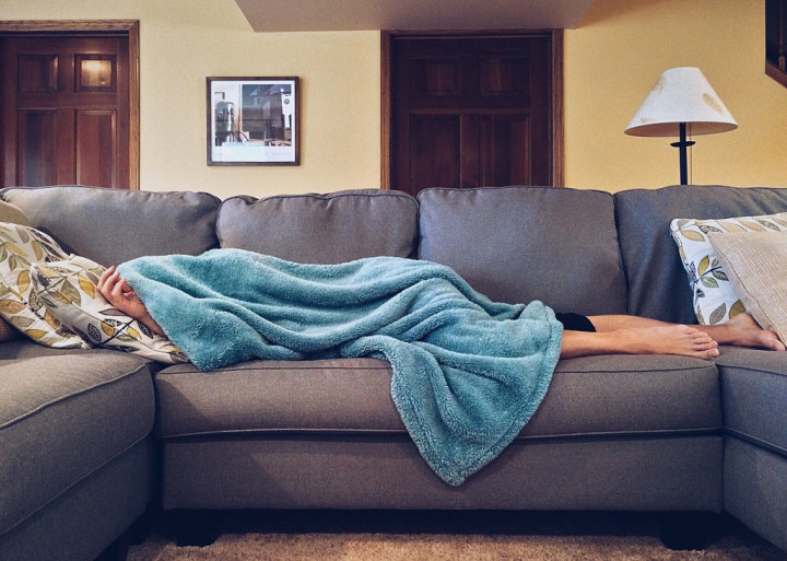Stop Being Lazy! Cara Keluar dari Lazy Era Biar Future Self Kamu Terima Kasih