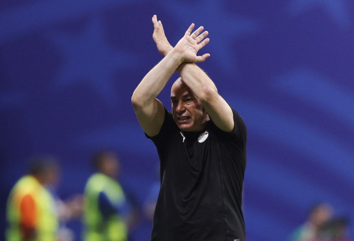 Viral Gestur X Hossam Hassan, Isyarat Anti-Rasisme FIFA?