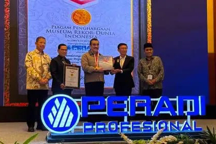 Rekor MURI Warnai Penguatan Kolaborasi Pendidikan Advokat