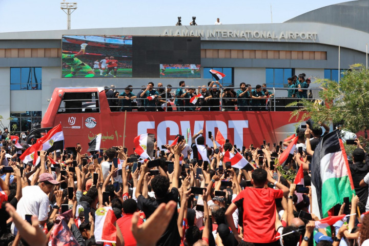 Timnas Mesir Disambut Ribuan Suporter Usai Toreh Sejarah di Piala Dunia 2026