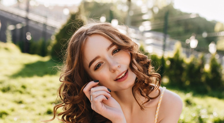 Kandungan Skincare yang Pas Buat Hempas Bekas Jerawat, Jangan Sampai Salah Pilih!