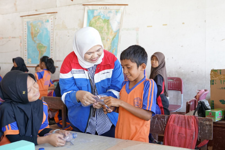 Program SEKAR Pertamina Ubah Sampah Jadi Karya Kreatif, Begini Dampaknya