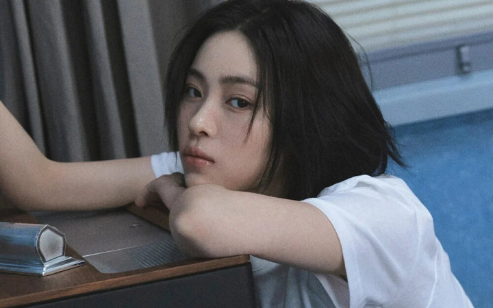 Ryujin ITZY Minta Maaf soal Video Viral Rapikan Pakaian di Atas Panggung
