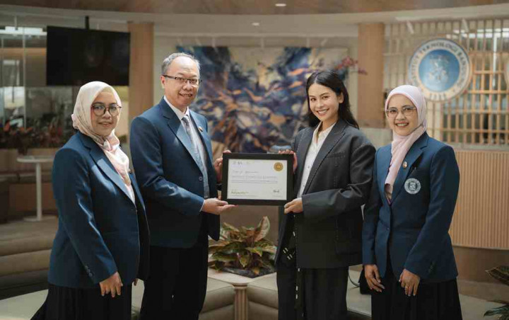 Maudy Ayunda Bawa PolyAcNix ke Dunia Skincare, Kolaborasi Bareng ITB