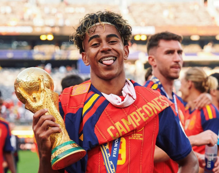 Cetak Sejarah! Lamine Yamal Lengkapi Gelar EURO dan Piala Dunia Sebelum 20 Tahun