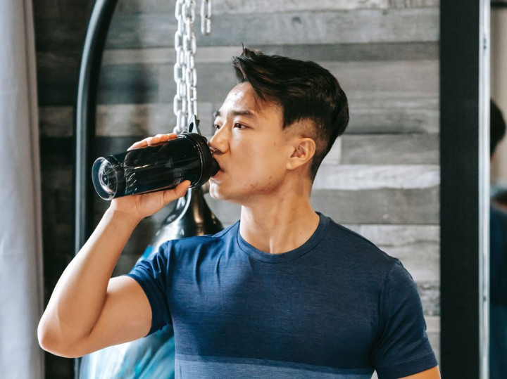 Bingung Pilih Protein? Cek 3 Whey Protein Terbaik yang Cocok Buat Goals Kamu!