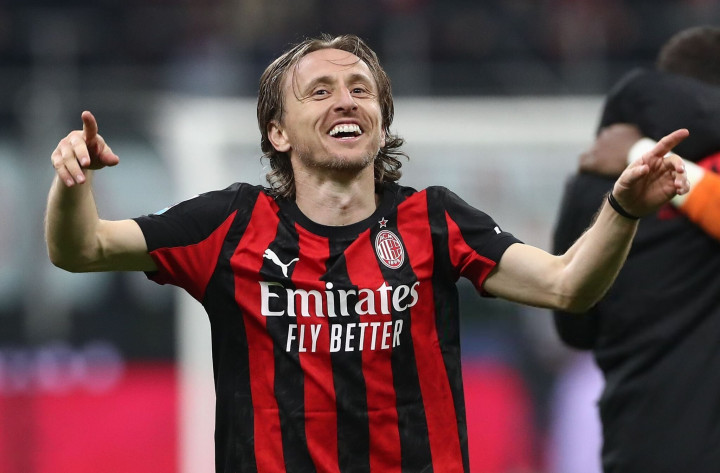 Luka Modric Tolak Pensiun, Sepakat Bertahan di AC Milan hingga 2027