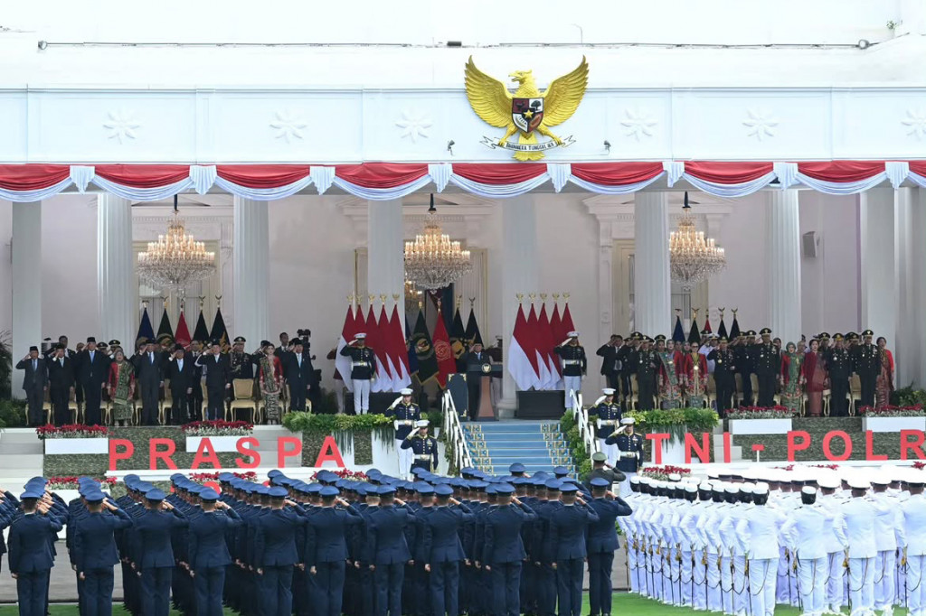 ​Presiden Lantik Perwira Remaja TNI-Polri, Sampaikan Pesan Pengabdian