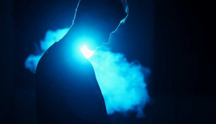 Nge-vape Dikira Aman? Kata Pak Menteri Kesehatan Bahayanya Sama Aja
