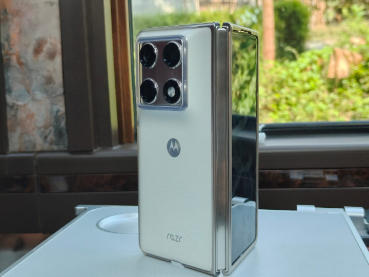 Review Kamera Motorola Razr Fold: HP Lipat yang Akhirnya Tak Lagi Mengorbankan Kamera