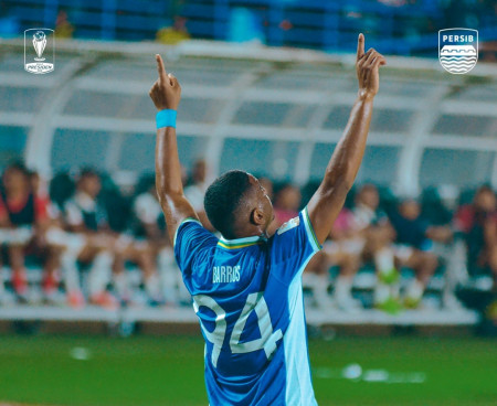 Hasil Babak I Persib vs Arema FC: Gol Tunggal Barros Bawa Maung Bandung Unggul