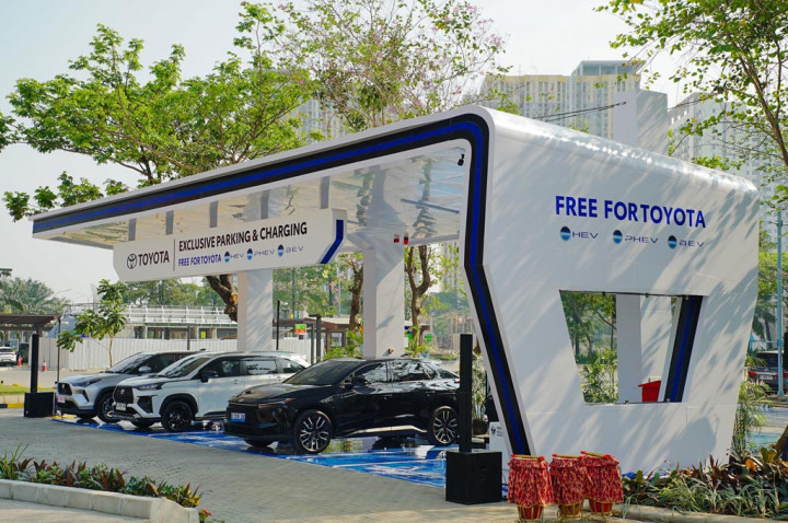 <i>In This Economy</i>, Toyota Bikin Parkir & SPKLU Gratis di Summarecon Mall Bekasi