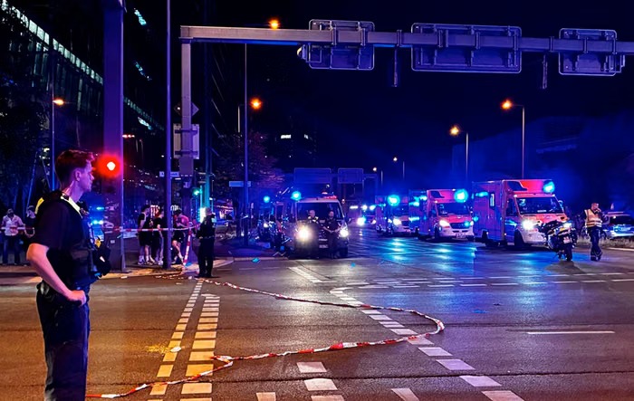 Mobil Tabrak Kerumunan Parade Gay di Berlin, Polisi Buru Pelaku