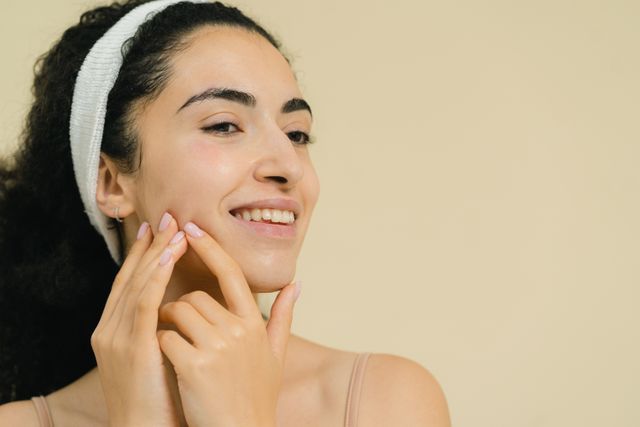 Bukan Cuma Skincare, Kesehatan Mental Ternyata Berpengaruh Besar pada Kondisi Kulit