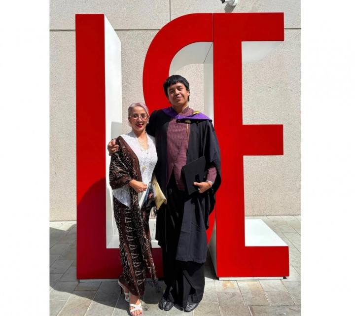Pesan Haru Ari Lasso untuk Abe Lasso yang Lulus dari LSE London: Kamu 'Lompatan Takdir' Papa