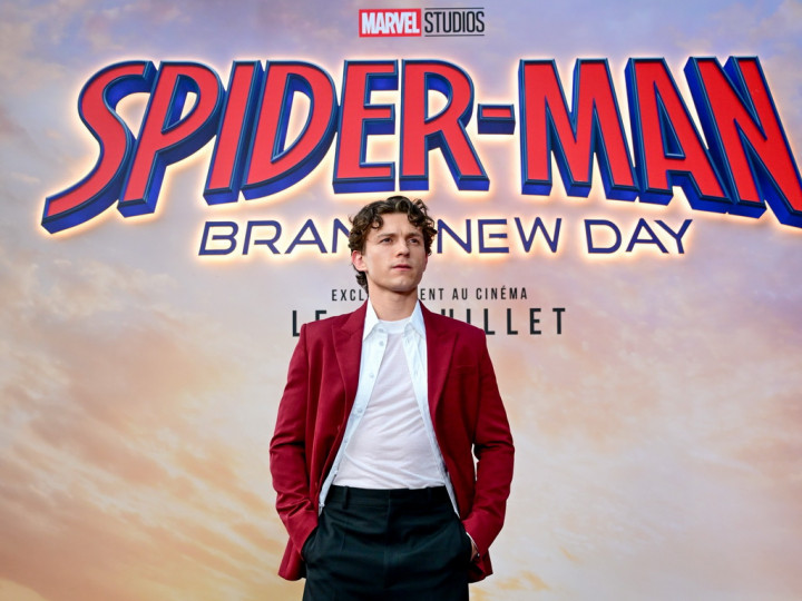 Tom Holland Akui Pernah Kesulitan Promosikan Film yang Buruk