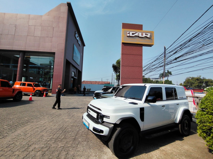 iCAR Buka Dealer 3S Pertama di Indonesia