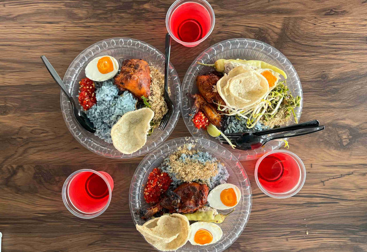 Mencicipi Kelezatan Kuliner Kelantan: Nasi Kerabu sampai Kuih Tradisional