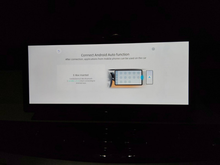 Cara Menghubungkan Apple CarPlay dan Android Auto Wireless di Aletra L8