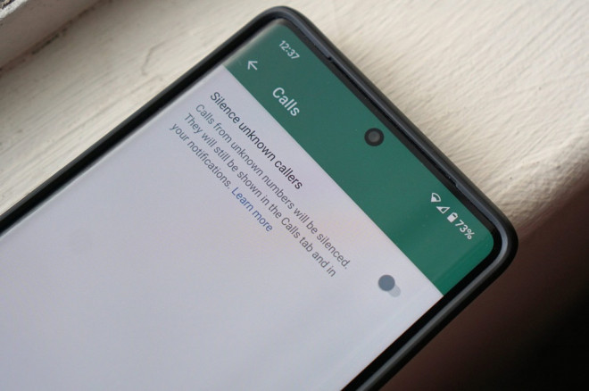 Begini cara silent telepon WhatsApp dari nomor tidak dikenal dengan fitur Silence Unknown Callers di Android dan iPhone.