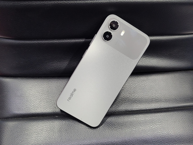 realme P4 Lite.