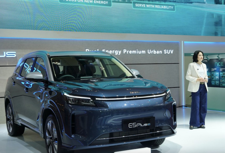 DFSK E5 Plus Dibanderol Rp479 Juta, Berlaku Selama GIIAS 2026