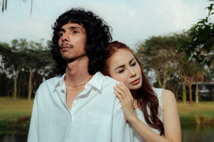 eńau Gandeng Momo Eks Geisha Rilis 
