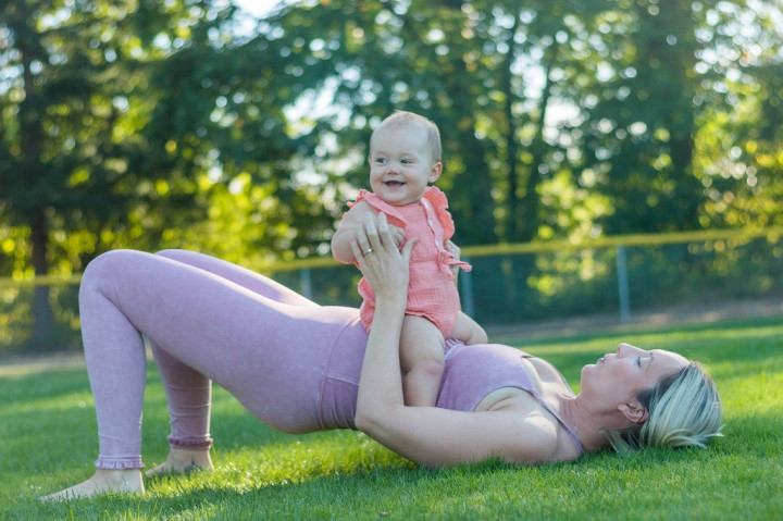 Bukan Cuma Tampil Kece! Cek Cara Return to Shape Setelah Melahirkan Tanpa Stres