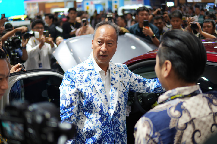 ​Menteri Perindustrian Agus Gumiwang Resmi Buka GIIAS 2026