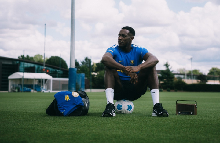 Welbeck Siap Tularkan Pengalaman dan Mental Juara ke Pemain Muda Chelsea
