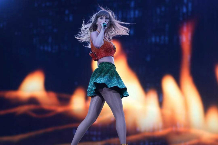 Phil Collins Nilai Taylor Swift Layak Jadi Bintang Pop Terbesar Dunia