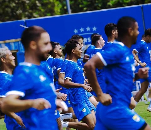 Susunan Pemain dan Link Streaming Persib vs Persija: Maung Bandung Turunkan Skuad Terbaik