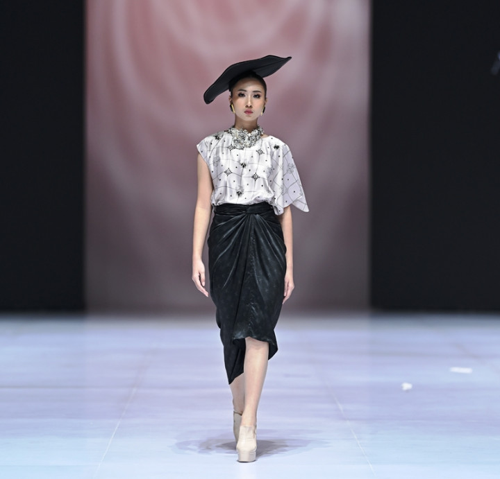 Batik Bertemu Sentuhan Modern, Hasilnya Elegan dan Timeless