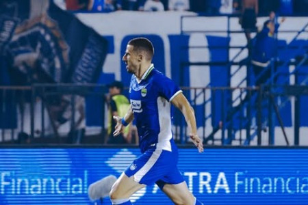 Hasil Babak I Persib vs Persija: Barros dan Sekulic Bawa Maung Bandung Unggul