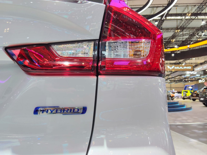 Pilihan Mobil Hybrid Suzuki di GIIAS 2026, Dari MPV sampai SUV!