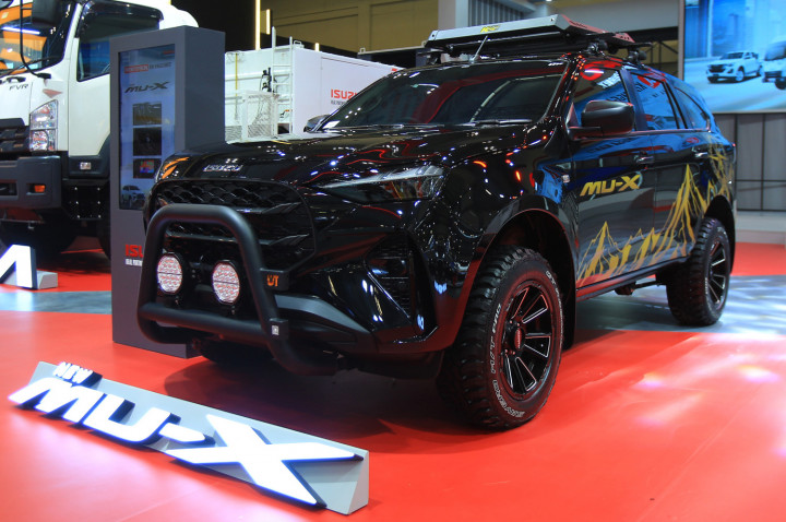 Isuzu mu-X Concept Racikan SANA Temani Diajak Off-road