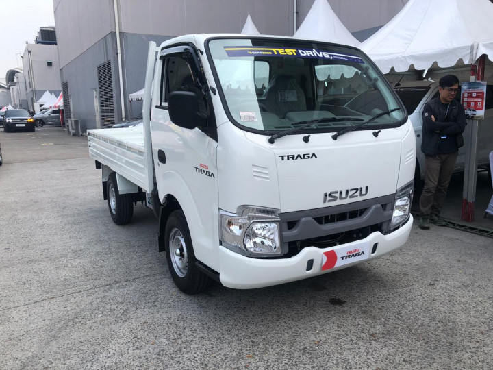 Kencan Singkat dengan Mobil Niaga Isuzu Traga, Begini Sensasinya