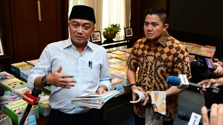 Presiden Prabowo Perintahkan Pembaruan Buku Ajar SD-SMA, Minta Kualitas Fisik dan Materi Ditingkatkan