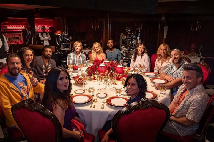 Grown Ups 3 Kembali Digarap, Adam Sandler Reuni dengan Salma Hayek