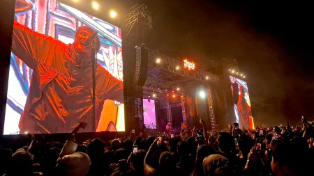 Neck Deep Guncang The Sounds Project 2026, Ajak Penggemar Bikin <i>Girl Pit</i>