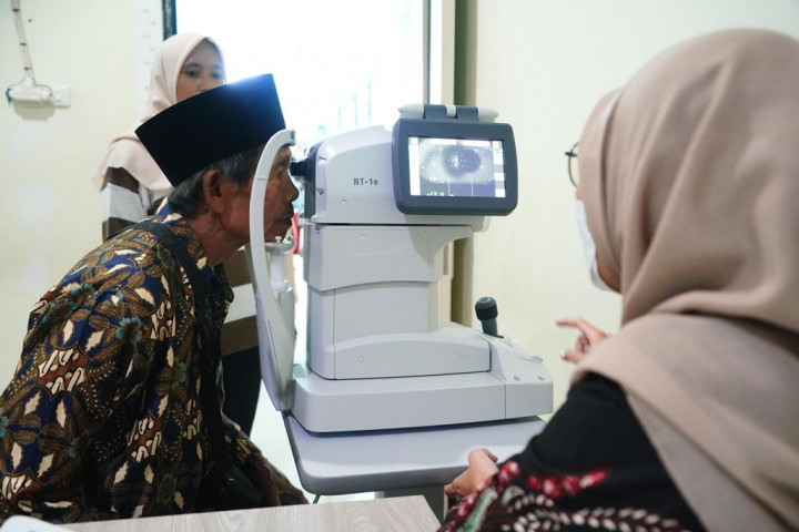 Operasi Katarak: Agar Bisa Melihat Dunia Terang Kembali