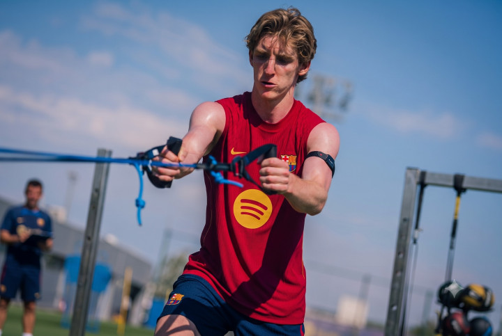 Anthony Gordon Jalani Latihan Perdana Bersama Barcelona