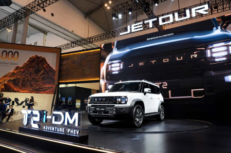 Modal Jetour T2 i-DM untuk Berpetualang, Dari Bagasi 1.494 Liter Sampai Wading Radar