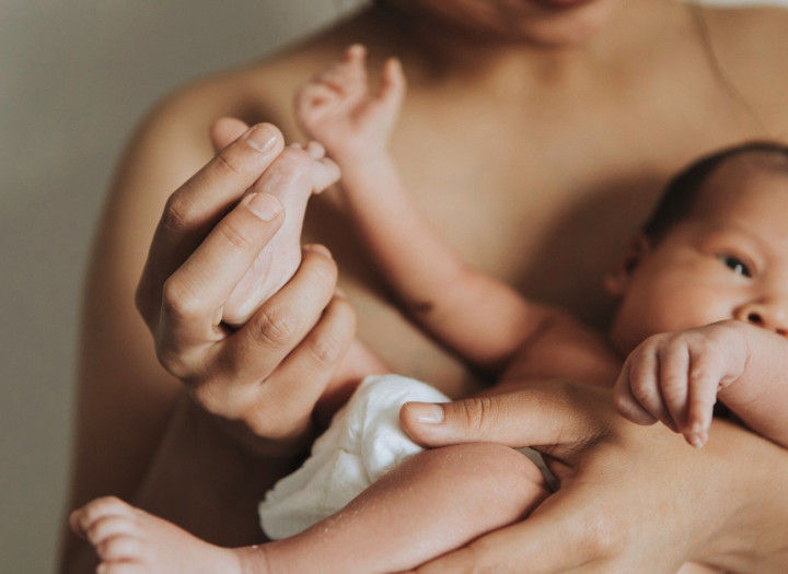Skin-to-Skin Bukan Cuma Bikin Bonding, Ini Manfaatnya untuk Bayi Prematur