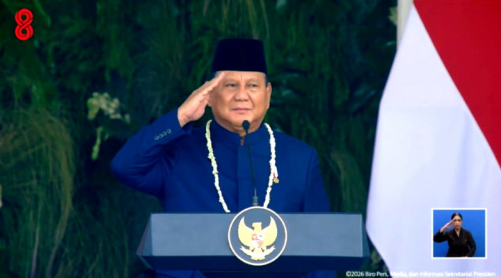 Presiden Prabowo Pimpin Upacara HUT ke-81 RI Berbusana Beskap Melayu