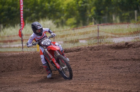 Kado HUT RI, Ducati MX Team Indonesia Podium di FMSCT Thailand Motocross